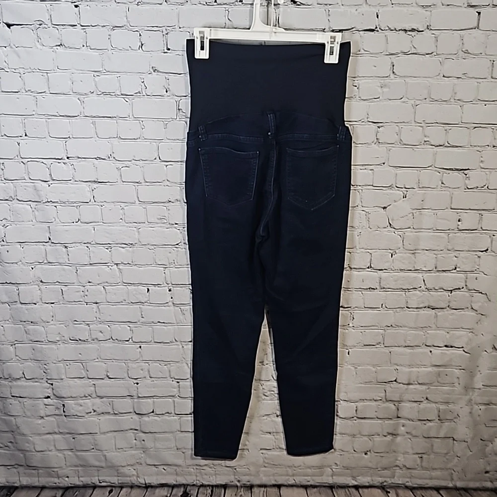A glow over the belly maternity jeggings
